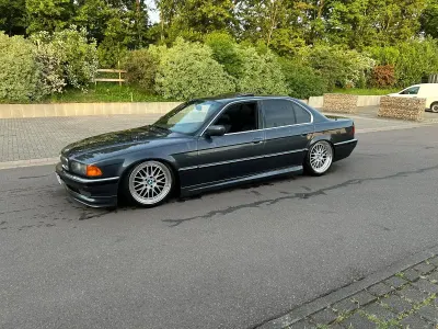 Gebraucht BMW 730 218 PS (160 kW) 1994 Grau Limousine