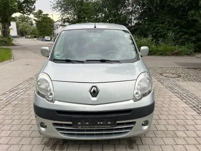 Gebraucht Renault Kangoo 86 PS (63 kW) 2010 Silber Van / Kleinbus