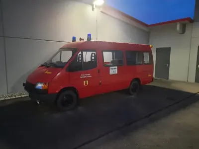 Gebraucht Ford Transit 77 PS (56 kW) 1988 Rot Van / Kleinbus