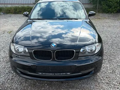 Gebraucht BMW 116 122 PS (89 kW) 2008 Schwarz Kleinwagen