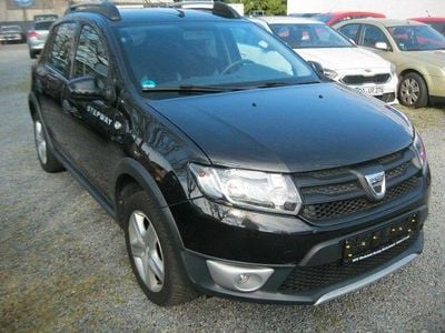 Gebraucht Dacia Sandero Stepway Ambiance 90 PS (66 kW) 2016 Schwarz Limousine