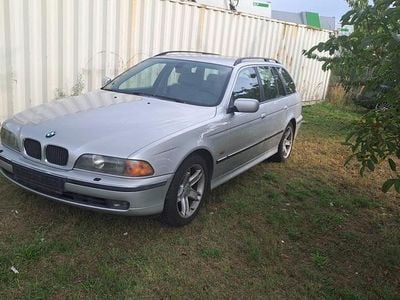 BMW 528