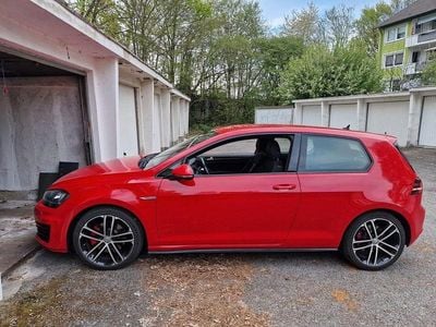 Gebraucht VW Golf VII GTD 184 PS (135 kW) 2014 Rot Limousine