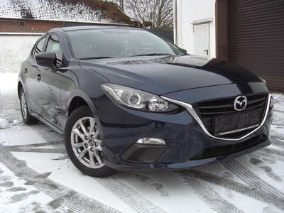 Blau Gebraucht 2015 Mazda 3 Sky Limousine | 9.600 € (Fairer Preis)