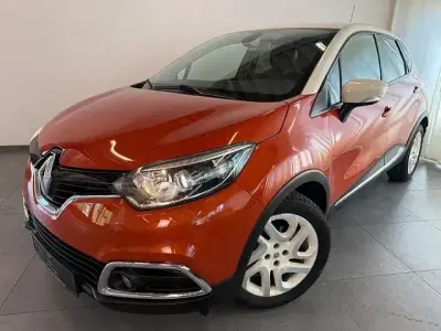 Begagnad Renault Captur Luxe 120 HK (88 kW) 2014 Vit SUV