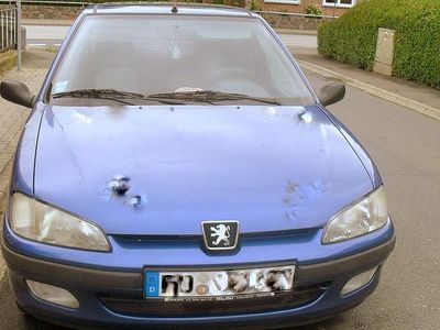 Blau Gebraucht 1996 Peugeot 106 Kleinwagen | 900 €