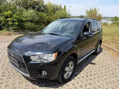 Gebraucht Mitsubishi Outlander Motion 156 PS (114 kW) 2012 Schwarz SUV
