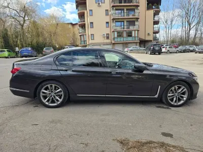 Usata BMW 740 340 CV (250 kW) 2021 Grigio Berlina