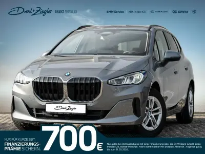 Gebraucht BMW 220 Active Tourer Shadowline 170 PS (125 kW) 2026 Skyscraper grey metallic Van / Kleinbus