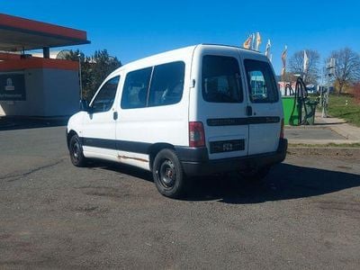Second-hand Citroën Berlingo Advance 75 CP (55 kW) 2008 Alb Monovolum