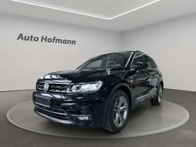 Gebraucht VW Tiguan Highline 220 PS (161 kW) 2018 Deep black pearlescent SUV
