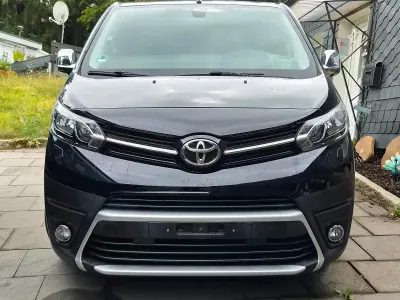 Gebraucht Toyota Proace 120 PS (88 kW) 2021 Schwarz Van / Kleinbus