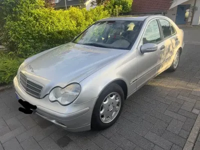 Gebraucht Mercedes C220 Classic 125 PS (91 kW) 2000 Grau Limousine