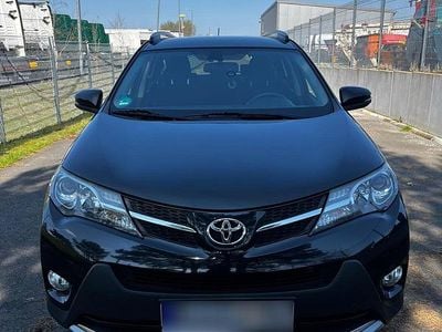 Second-hand Toyota RAV4 190 CP (139 kW) 2015 Gri SUV