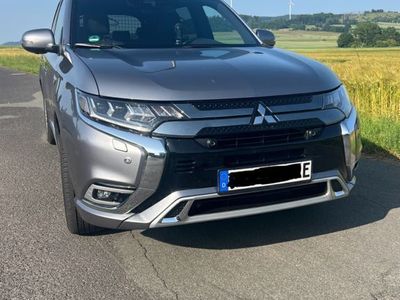 Mitsubishi Outlander P-HEV