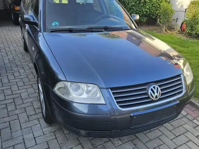 Gebraucht VW Passat 131 PS (96 kW) 2002 Grau Kombi