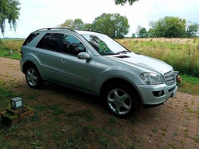 Gebraucht Mercedes ML320 224 PS (164 kW) 2008 Silber SUV