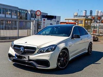 Gebraucht Mercedes E63 AMG AMG 585 PS (430 kW) 2014 Weiß Limousine