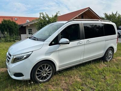 Usata Mercedes V220 163 CV (119 kW) 2017 Bianco Monovolume