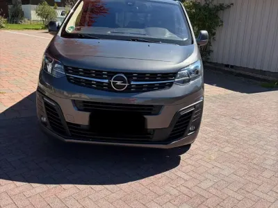 Gebraucht Opel Zafira Life Selection 177 PS (130 kW) 2022 Grau Van / Kleinbus