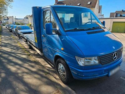 Second-hand Mercedes Sprinter 78 CP (57 kW) 1997 Albastru