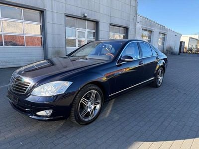 Second-hand Mercedes S500 387 CP (284 kW) 2008 Albastru Berlinǎ