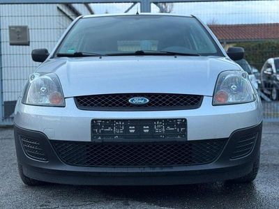 Silber Gebraucht 2007 Ford Fiesta Kleinwagen | 3.500 € (Teuer)