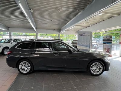 BMW 330e