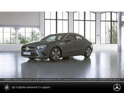 Gebraucht Mercedes A200 Progressive 163 PS (119 kW) 2022 Grau Limousine