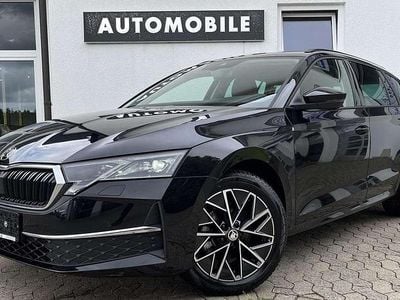 Black magic perleffekt Gebraucht 2024 Skoda Octavia Selection Kombi | 25.979 € (Superpreis)