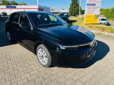 Neu Opel Astra Edition 145 PS (106 kW) 2026 Schwarz Limousine