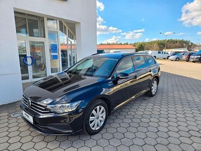 Gebraucht VW Passat 122 PS (89 kW) 2020 Schwarz Kombi