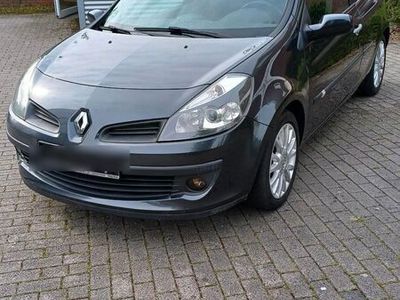 gebraucht Renault Clio III Neu TÜV (04.2026)