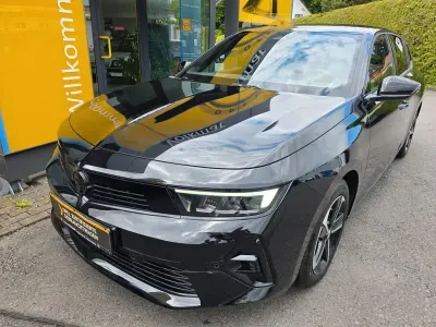 Używany Opel Astra 131 KM (96 kW) 2025 Czarny Hatchback