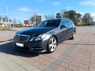 Usata Mercedes E220 Avantgarde 170 CV (125 kW) 2012 Grigio Station wagon