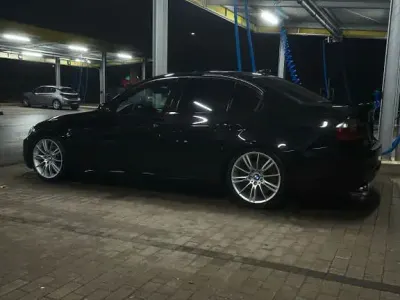 Gebraucht BMW 330 M Sport 258 PS (189 kW) 2007 Schwarz Limousine
