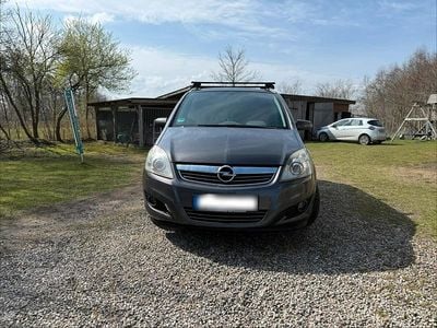 Gebraucht Opel Zafira Innovation 140 PS (102 kW) 2009 Grau Van / Kleinbus