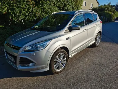 Gebraucht Ford Kuga Individual 182 PS (133 kW) 2016 Silber SUV
