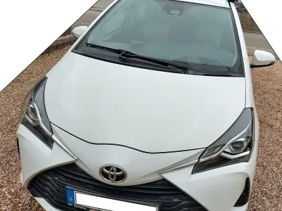 Gebraucht Toyota Yaris 72 PS (52 kW) 2020 Weiß Limousine