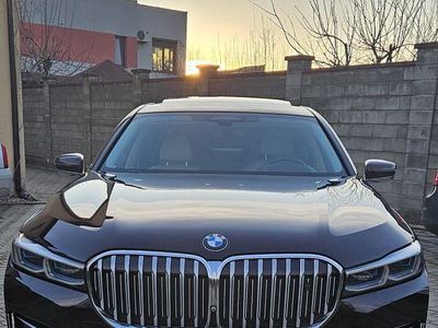 Gebraucht BMW 750L Executive 400 PS (294 kW) 2019 Rot Limousine