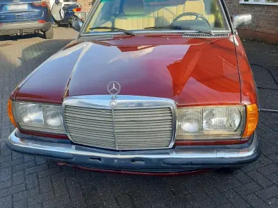 Gebraucht Mercedes 230 1981 Rot Coupé