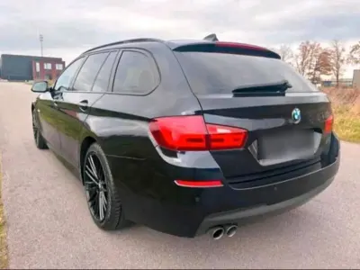 Gebraucht BMW 530 M Sport 245 PS (180 kW) 2011 Schwarz Kombi