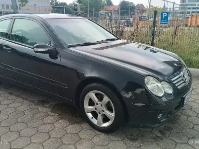 Gebraucht Mercedes CL200 122 PS (89 kW) 2005 Schwarz Coupé