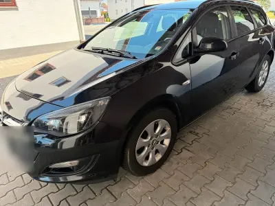 Gebraucht Opel Astra 136 PS (100 kW) 2015 Schwarz Kombi