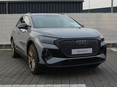 Grau Neu 2025 Audi Q4 e-tron S-Line SUV | 64.789 € (Teuer)