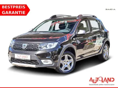 Gebraucht Dacia Sandero Stepway 90 PS (66 kW) 2018 Schwarz Limousine
