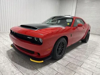 Usata Dodge Challenger 2023 Rosso Coupé