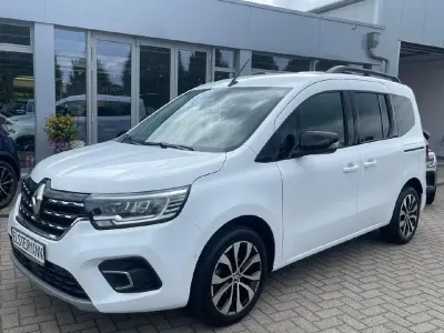 Gebraucht Renault Kangoo Techno 116 PS (85 kW) 2023 Mineral weiss Van / Kleinbus