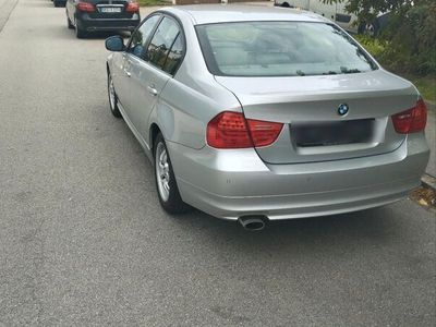 gebraucht BMW 318 i 2009