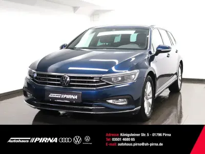 Gebraucht VW Passat Elegance 150 PS (110 kW) 2023 Blau Kombi